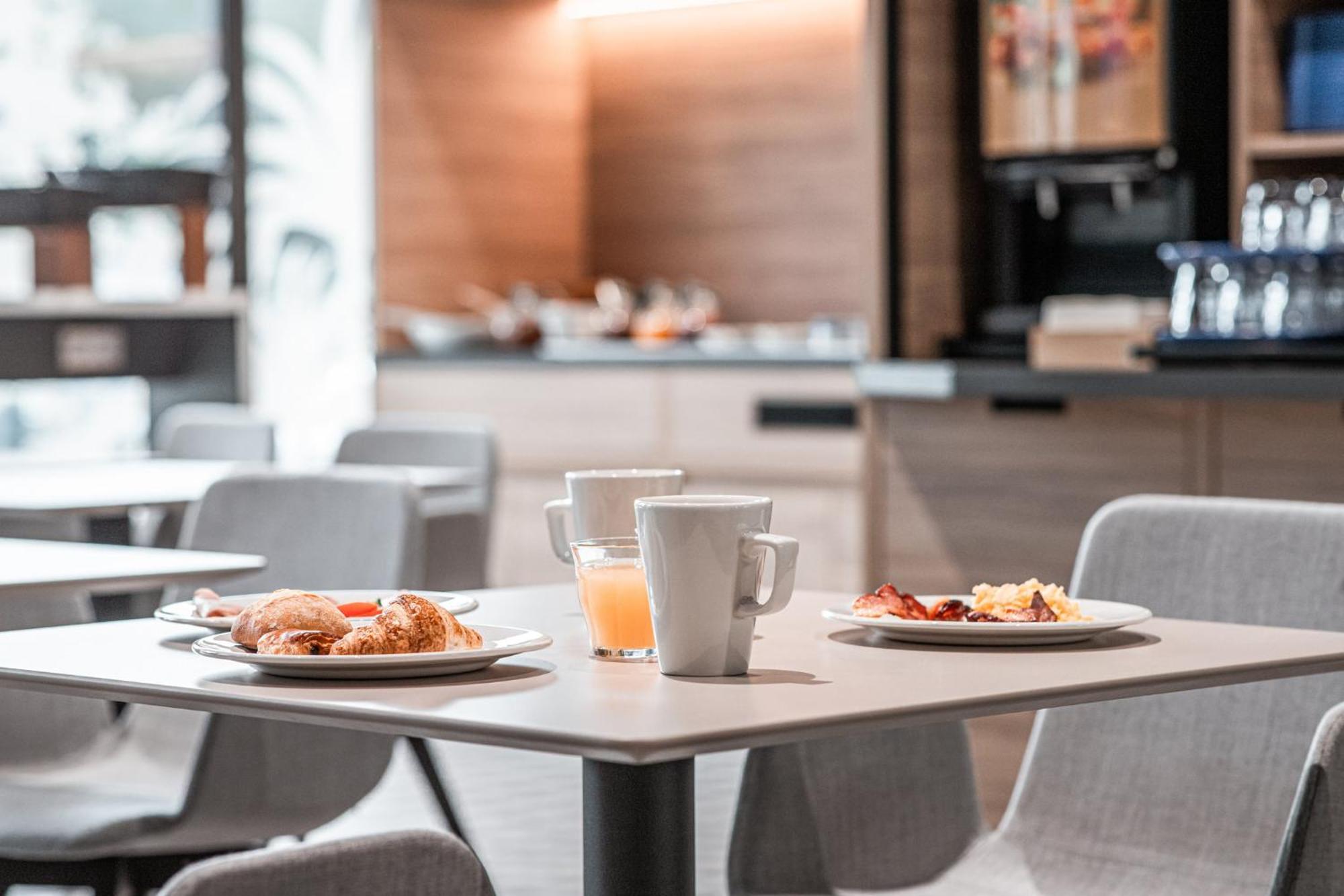 Holiday Inn Express Ajaccio By Ihg Εξωτερικό φωτογραφία