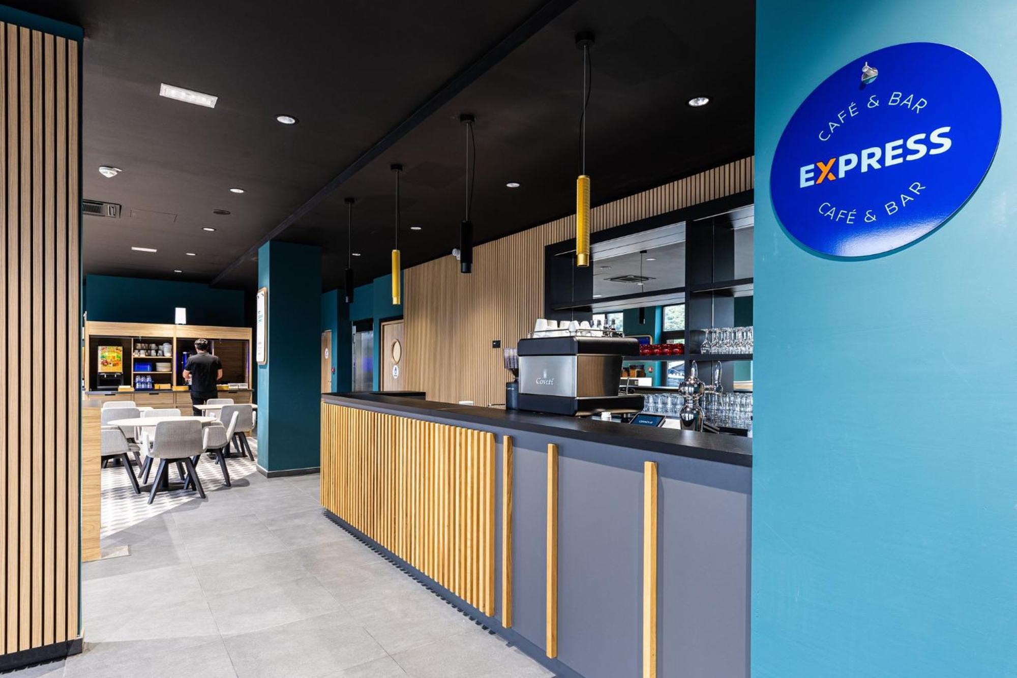 Holiday Inn Express Ajaccio By Ihg Εξωτερικό φωτογραφία